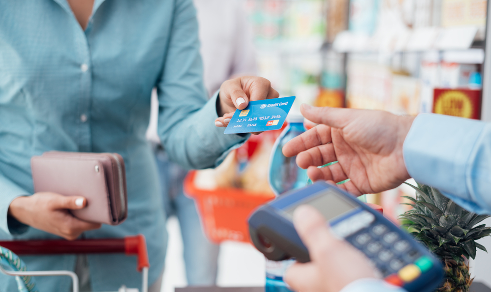 Debit and credit cards in Iceland