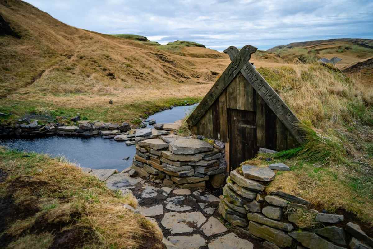 hrunalaug hot spring