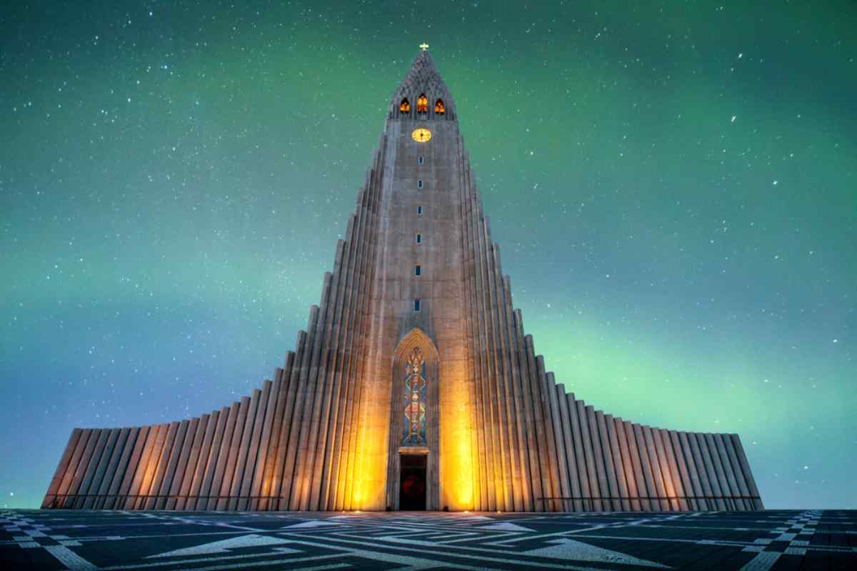 Hallgrimskirkja church in Reykjavik with northern lights