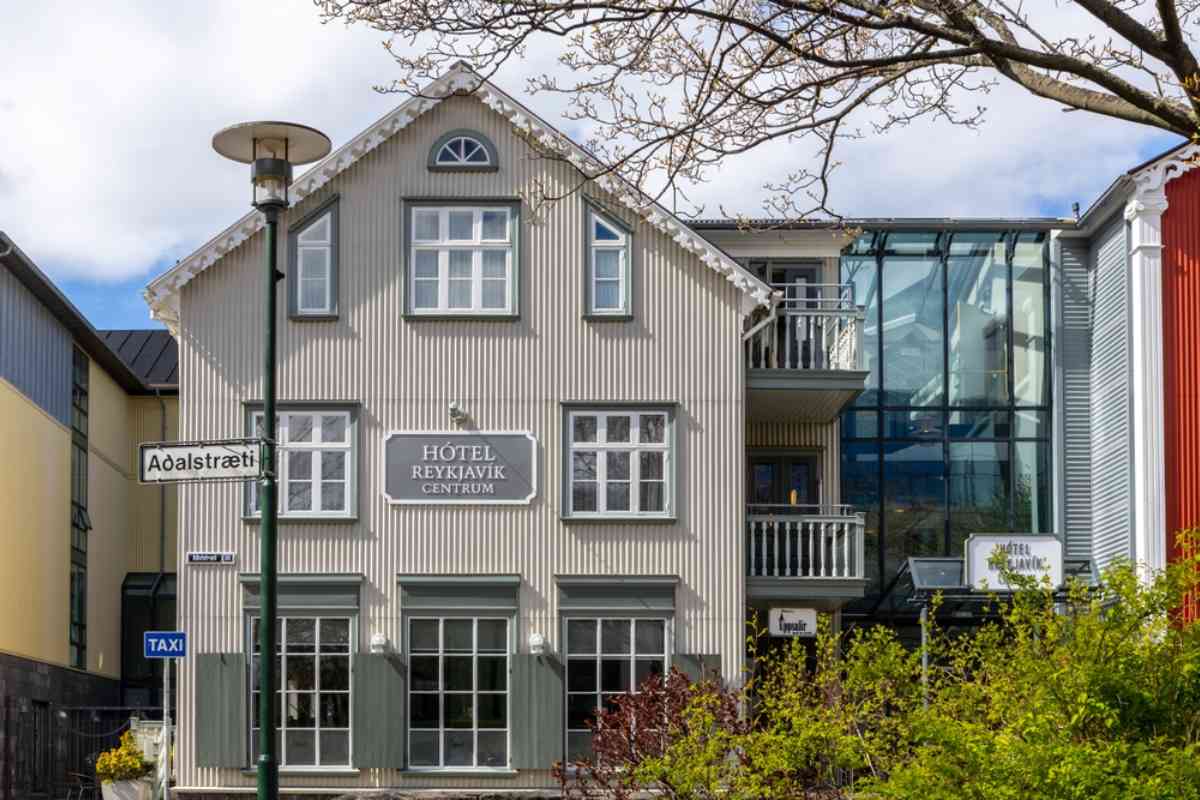 Where to stay in the capital of Iceland Facade of Hótel Reykjavík Centrum on Aðalstræti in downtown Reykjavík.